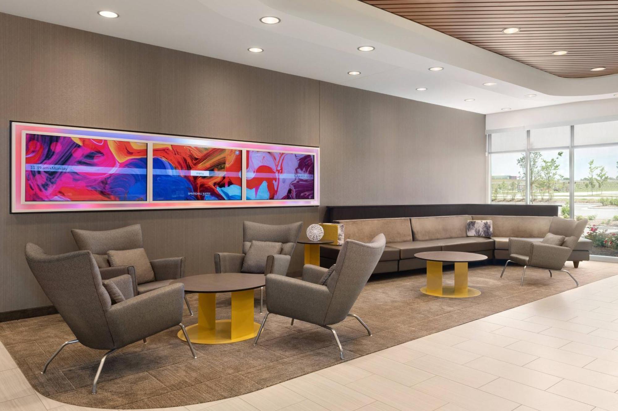 Springhill Suites By Marriott Milwaukee West/Вауватоса Екстер'єр фото